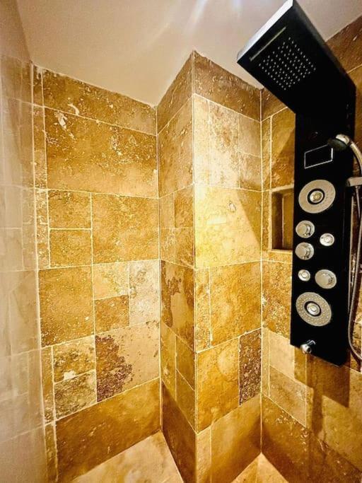 Studio Love Jacuzzi Marsilya Dış mekan fotoğraf